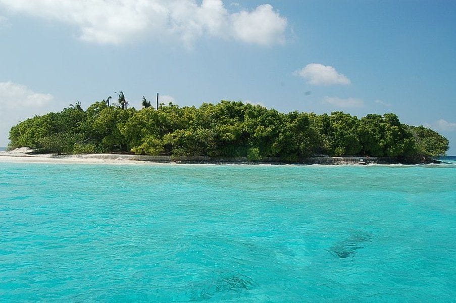 Virgin Island, Malediven: Rund 100 Kilometer entfernt vom Internationalen Flughafen Malé liegt Virgin Island – und kann für 5,5 Millionen US-Dollar gekauft werden.