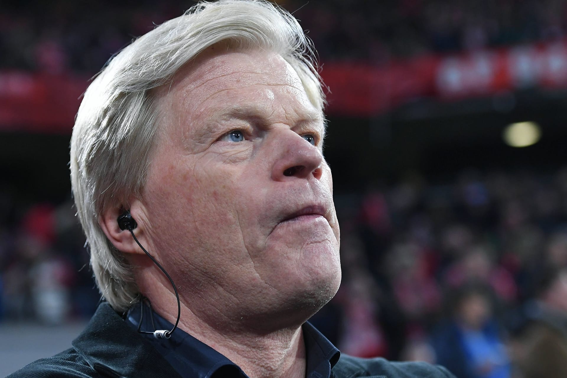 Oliver Kahn: Der Boss des FC Bayern hat über seine Zukunft gesprochen.