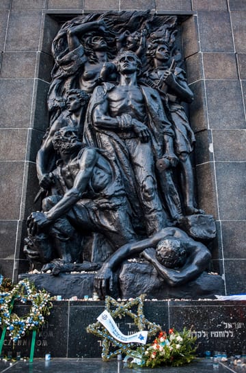 Monument to the Heroes of the Ghetto in Warsaw: Today marks the 80th anniversary of the start of the Jewish uprising in the Polish capital.