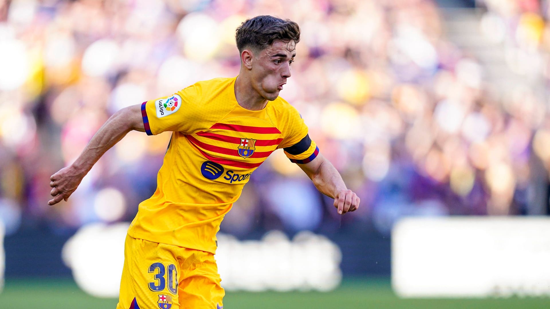 Gavi: Der FC Barcelona soll in der kommenden Spielzeit vor weniger Zuschauern spielen aufgrund des Umbaus. Gavi: Der FC Barcelona soll in der kommenden Spielzeit vor weniger Zuschauern spielen aufgrund des Umbaus.