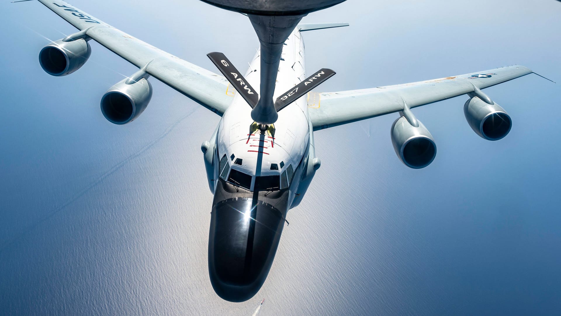 Aufklärungsflugzeug RC-135 (Symbolbild): Russische Kampfjets sollen eine britische RC-135 beinahe über dem Schwarzen Meer abgeschossen haben.