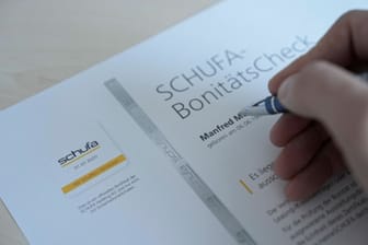 Schufa: Durch das Löschen der Einträge verbessert sich die Bonität der Verbraucher wieder.