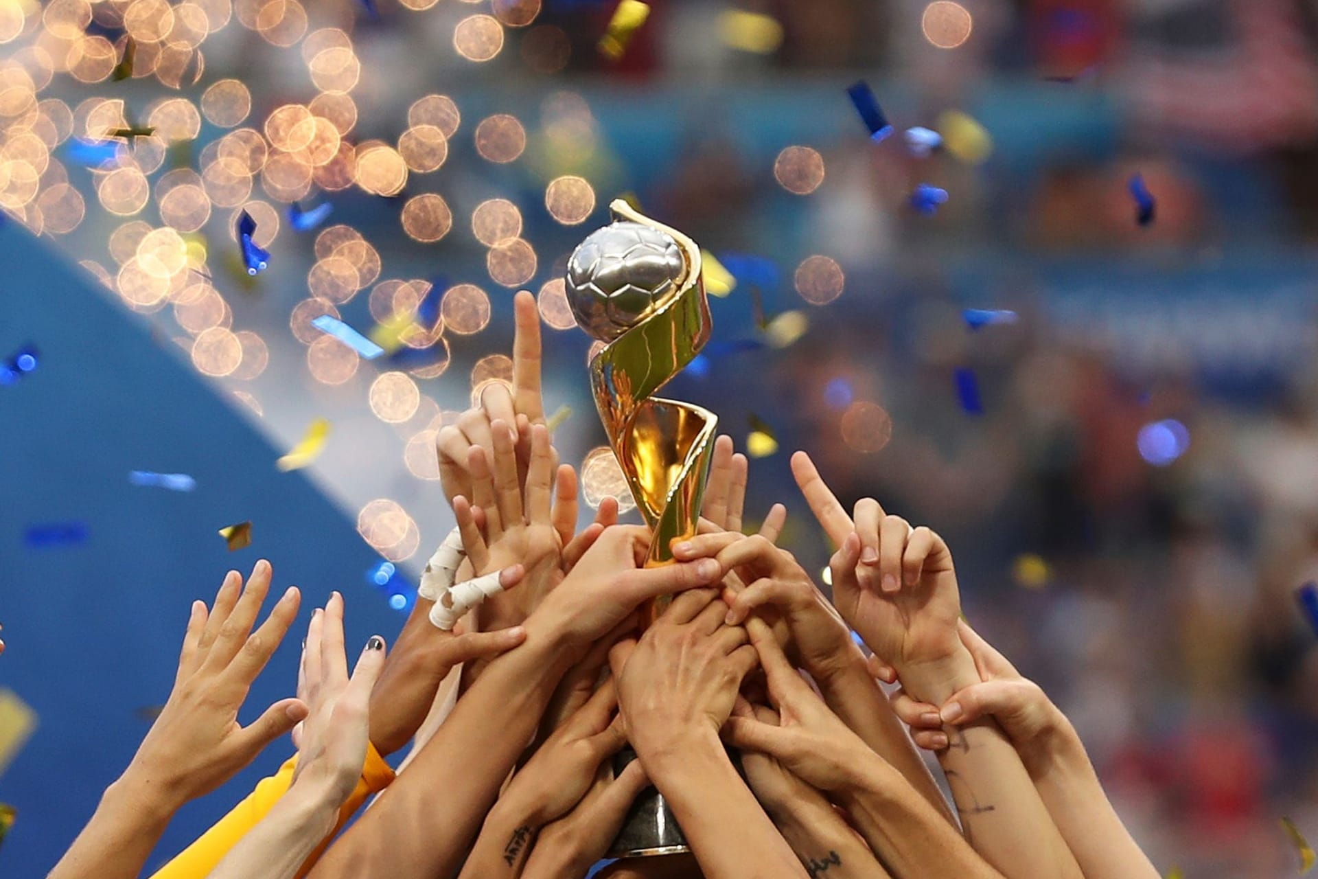 Der Pokal bei der Frauen-Fußball-WM: Bald sollen 48 Teams antreten. (Symbolbild)