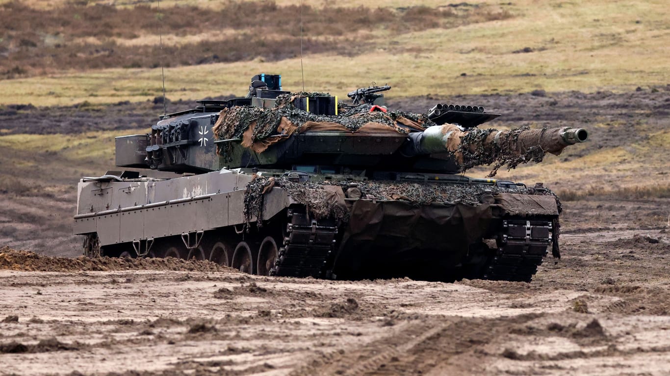 Leopard 2 (Archivbild): Der Ukraine stehen nun diese Kampfpanzer diesen Typs zur Verfügung.