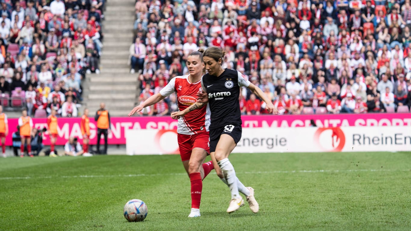 Zuschauerrekord in der Frauen-Bundesliga: So viele Fans wie in Köln am Sonntag gab es zuvor nicht.