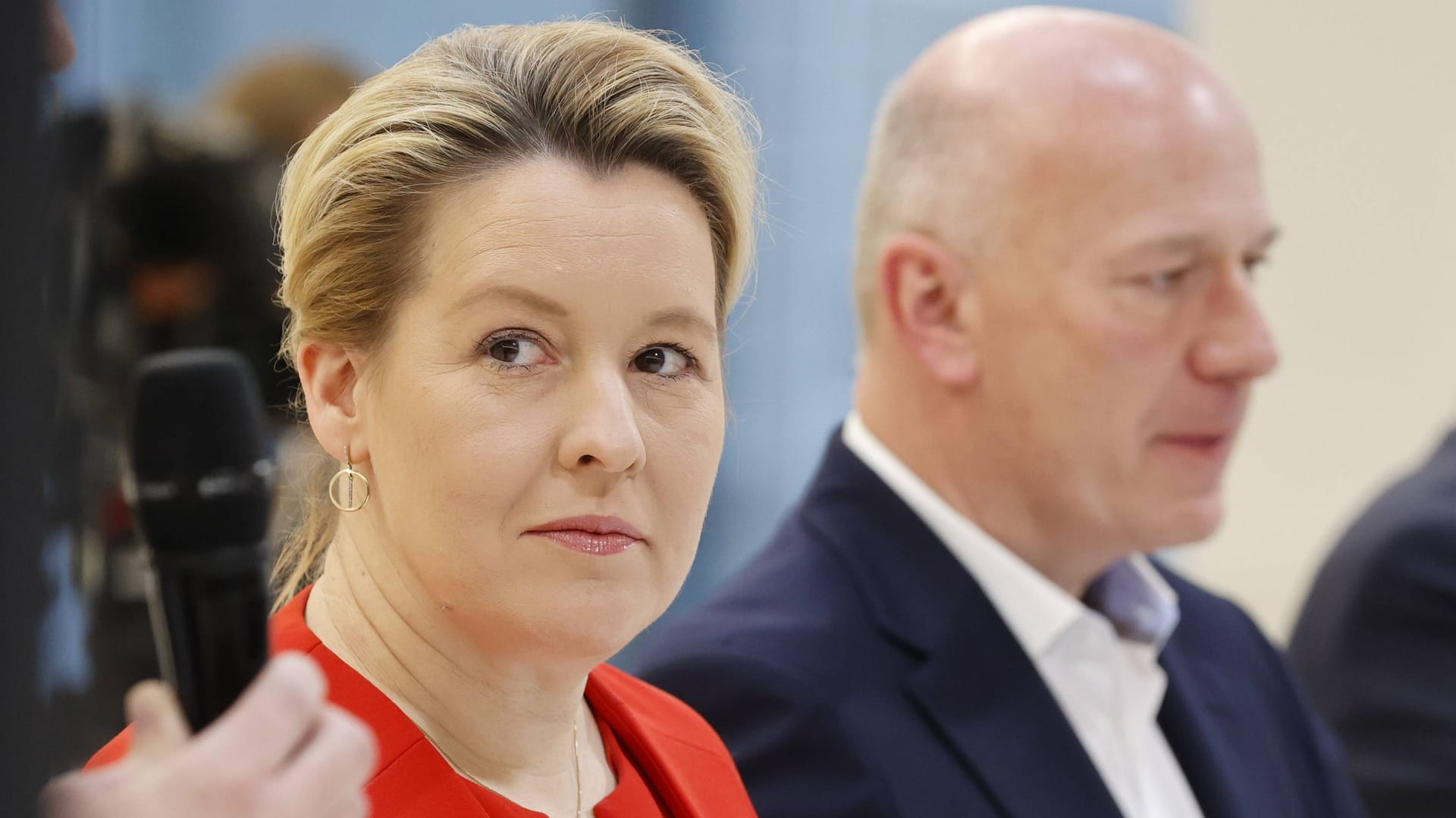 Franziska Giffey (SPD) und Kai Wegner (CDU): Die Jusos in Berlin sprechen sich weiter gegen eine Große Koalition aus.