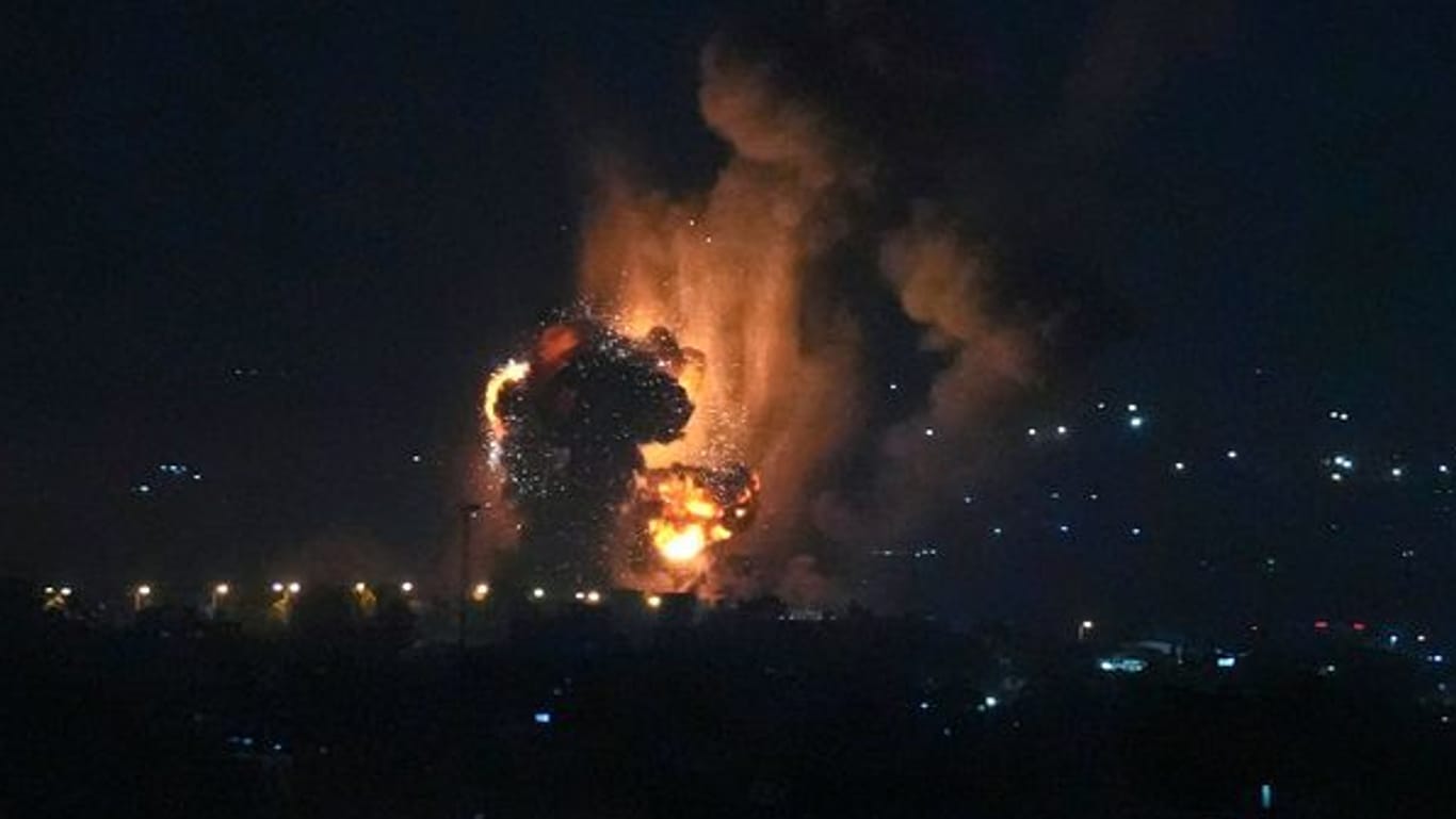 Luftangriff in der Nacht: In Gaza hat die israelische Armee mehrere Ziele getroffen.
