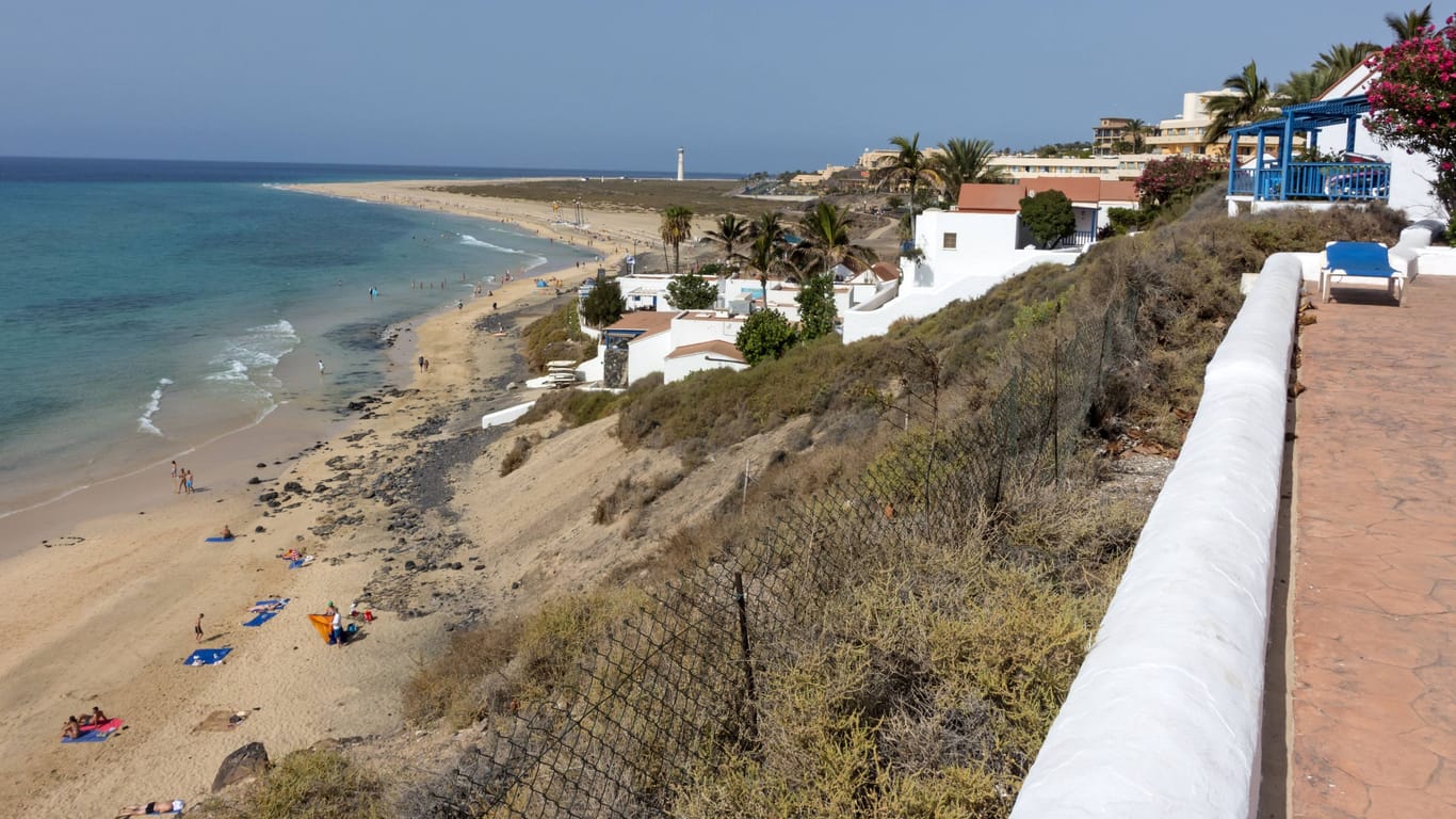 Clubhotel Aldiana am Strand in der Naehe von Morro Jable: Zwei Tote wurden in dieser Ferienanlage entdeckt.