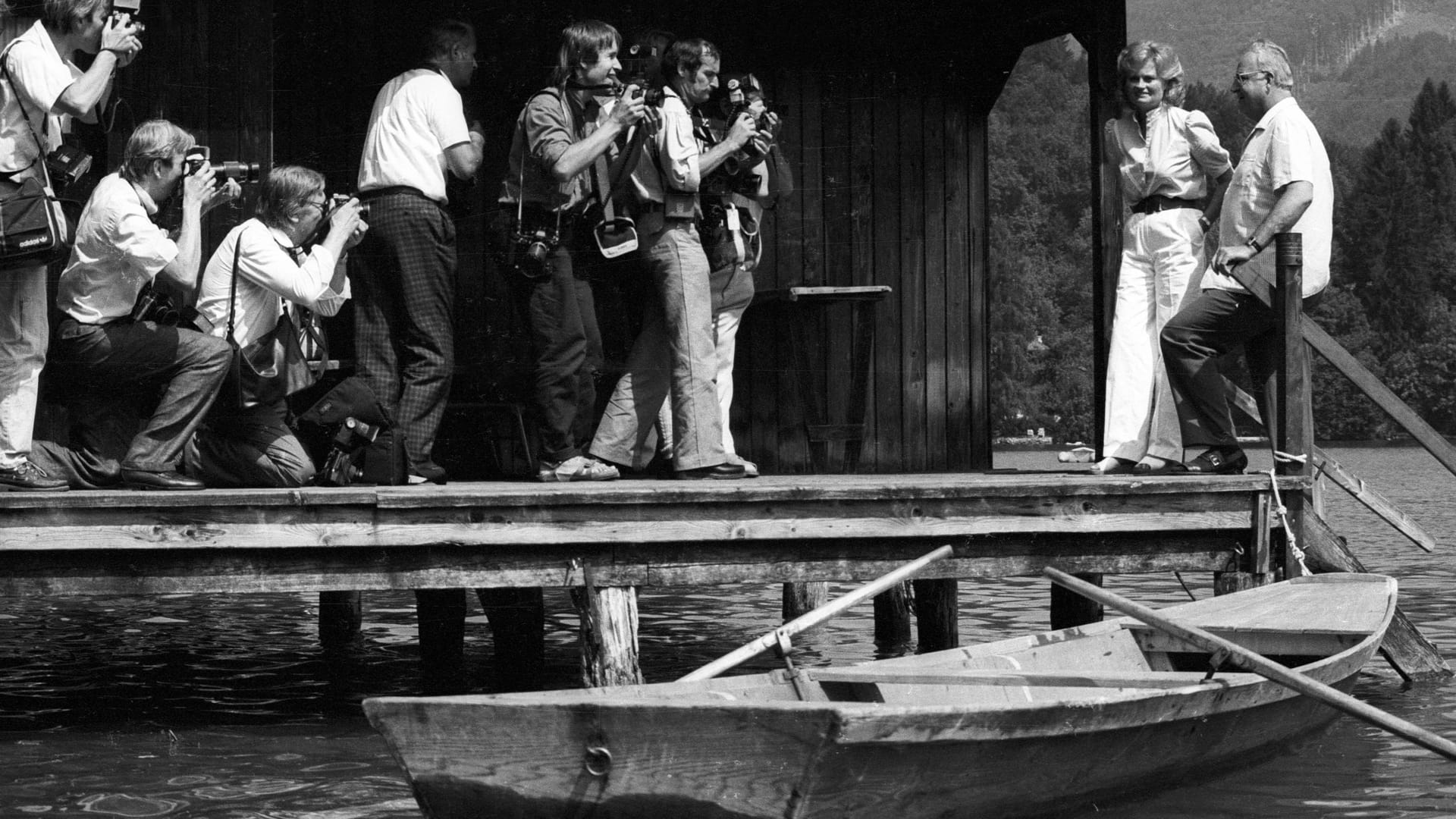 Viele Kameras für den idyllischen Schnappschuss am Wolfgangsee 1986.