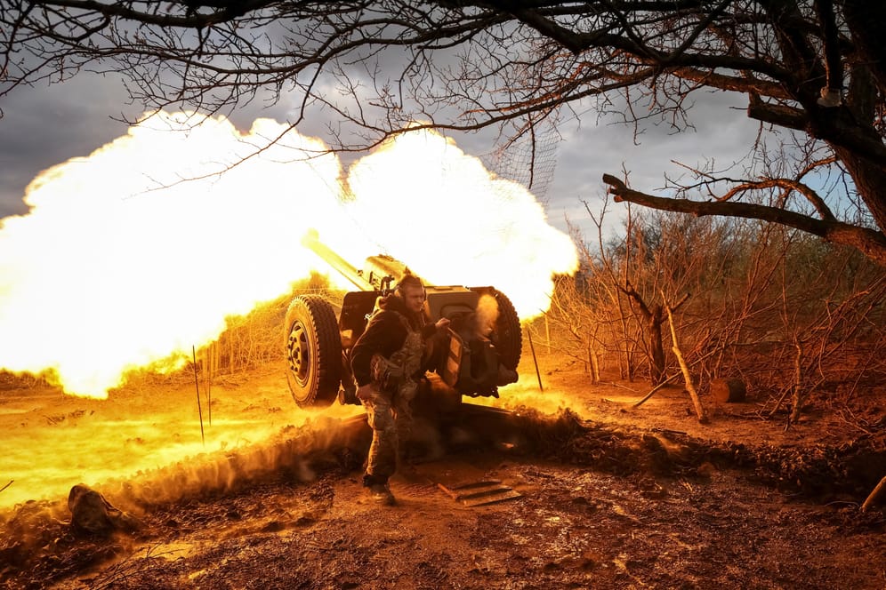 Ukrainische Artillerie (Archivbild): Die USA schicken weitere Munition in die Ukraine.