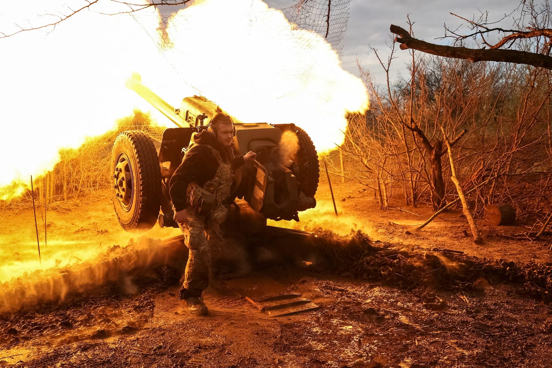 Ukrainische Artillerie (Archivbild): Die USA schicken weitere Munition in die Ukraine.