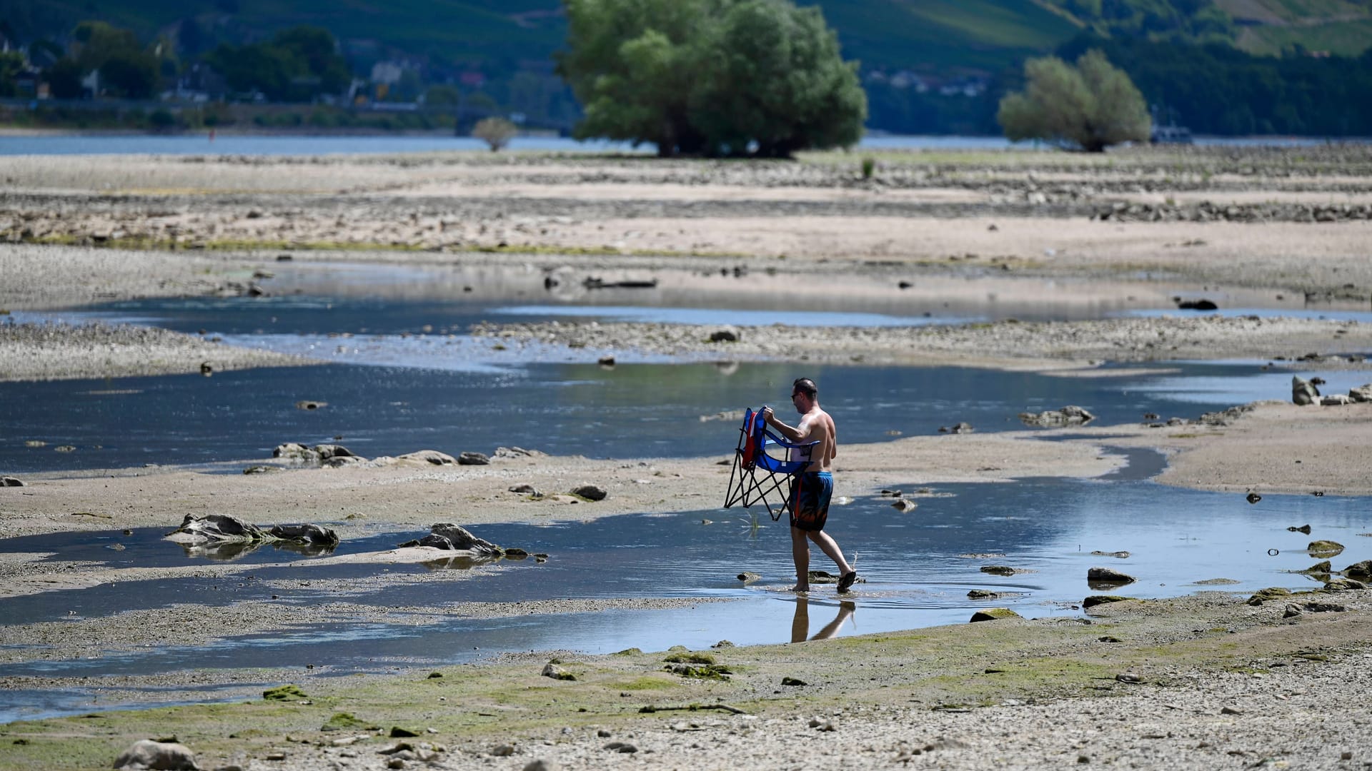 Niedrigwasser auf dem Rhein im August 2022: Mittlerweile hat sich die Dürre in Deutschland deutlich entspannt.