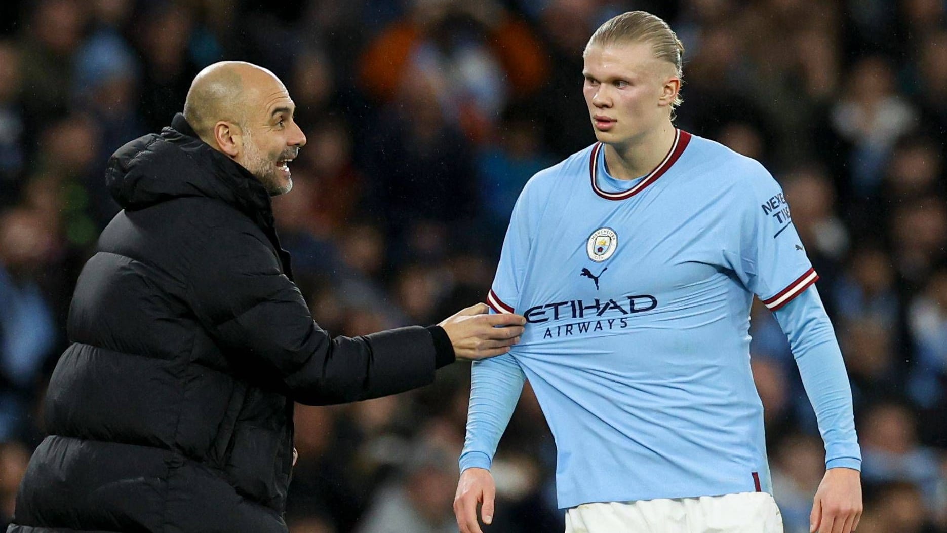 Pep Guardiola: Er regte sich über Erling Haaland (r.) auf.