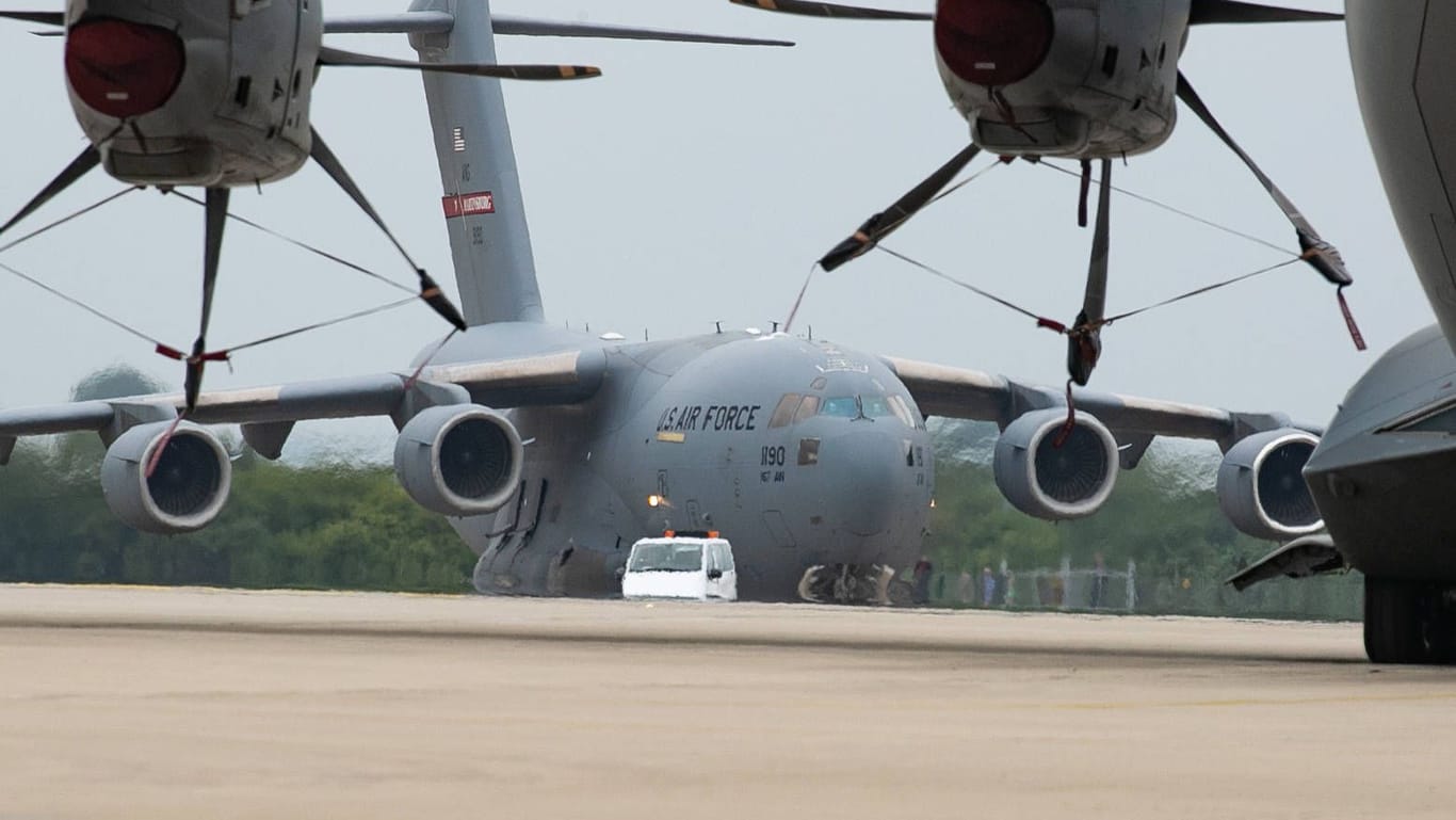 Luftwaffenübung beginnt am 12. Juni: Die ersten US-Transportmaschinen für "Air Defender 23" sind auf dem Fliegerhorst in Wunstorf bereits gelandet.
