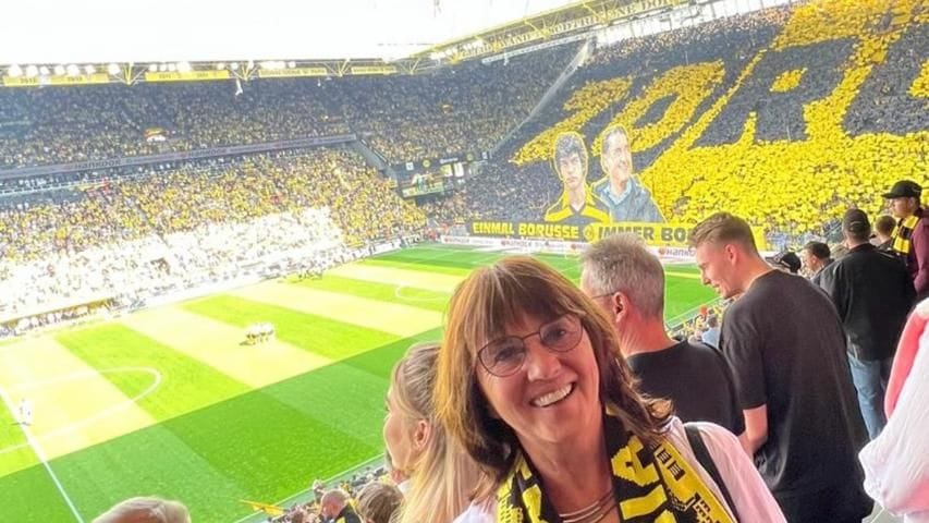 Brigitte Sterna würde zu gerne im Stadion die Meisterschaft feiern. Ihre Zuversicht hält sich aber in Grenzen.