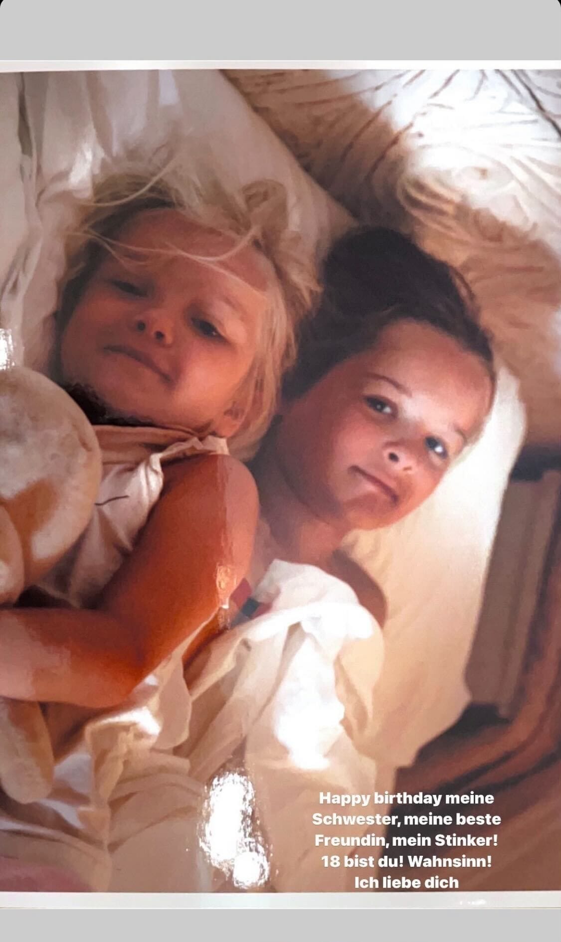 Nika und Nele Ludowig als Kinder.