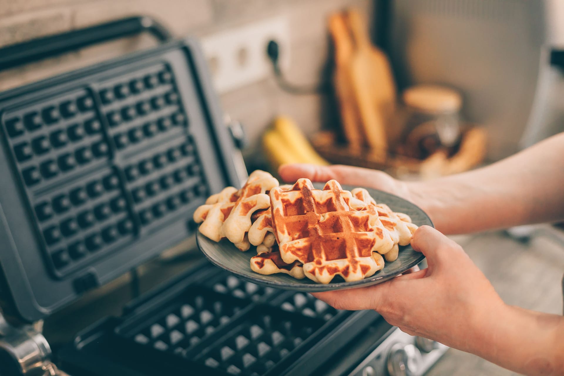 Fluffig, knusprig und einfach lecker: Die besten Waffeleisen für Belgische Waffeln und klassische Herzwaffeln.