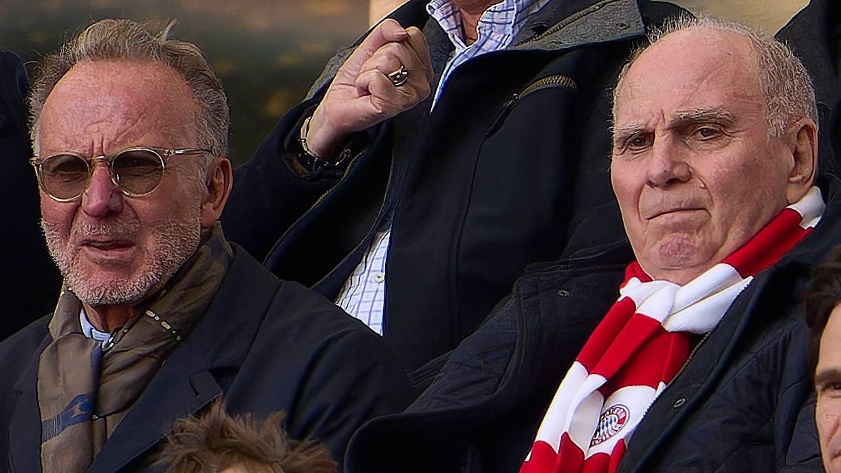 Karl-Heinz Rummenigge und Uli Hoeneß (r.): Was sie zuletzt von ihrem Verein sahen, dürfte sie nicht erfreut haben.