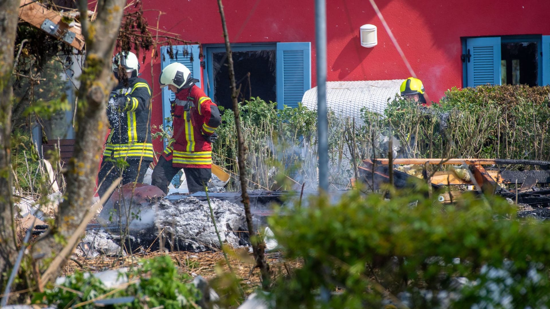 Der Einsatzort: Das Ausmaß der Explosion ist groß.