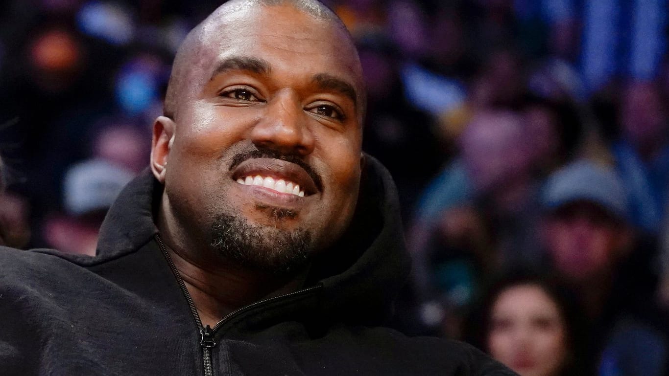 Kanye West, auch Ye genannt: Der Rappel fiel negativ wegen antisemitischer Äußerungen auf.