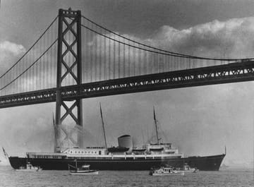 Die königliche Jacht "Britannia" beim Besuch der Queen in San Francisco 1983.