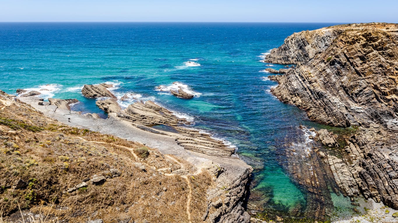 Die Meereslandschaft der Costa Vicentina: Hier führt der Fischerpfad entlang.