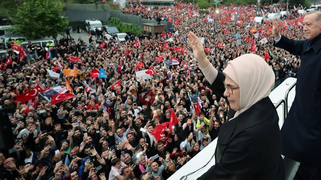Istanbul: Erdogan verkündet am Abend des 28. Mai seinen Wahlsieg.
