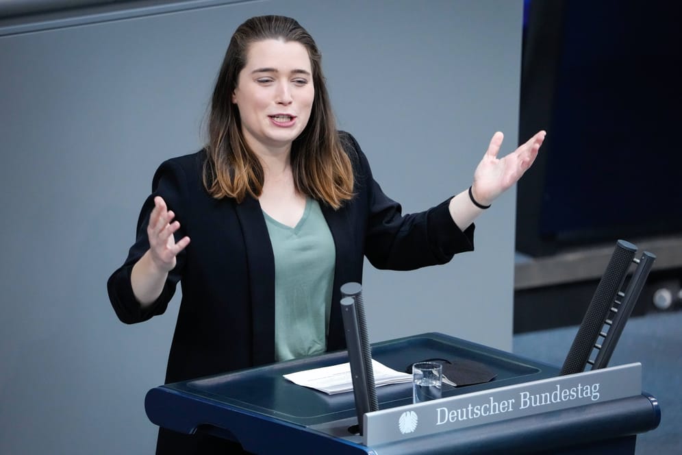 Bundestagsabgeordnete Emilia Fester: Die 25-Jährige wird für Wissenslücken in einem Quiz verspottet.