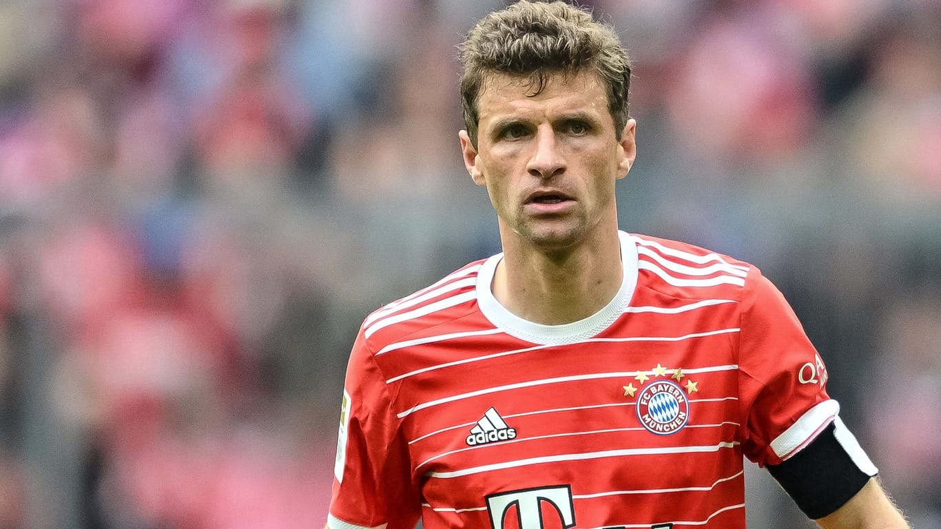 Bayern-Urgestein Thomas Müller erlebt derzeit bei seinem Klub eine schwierige Phase.