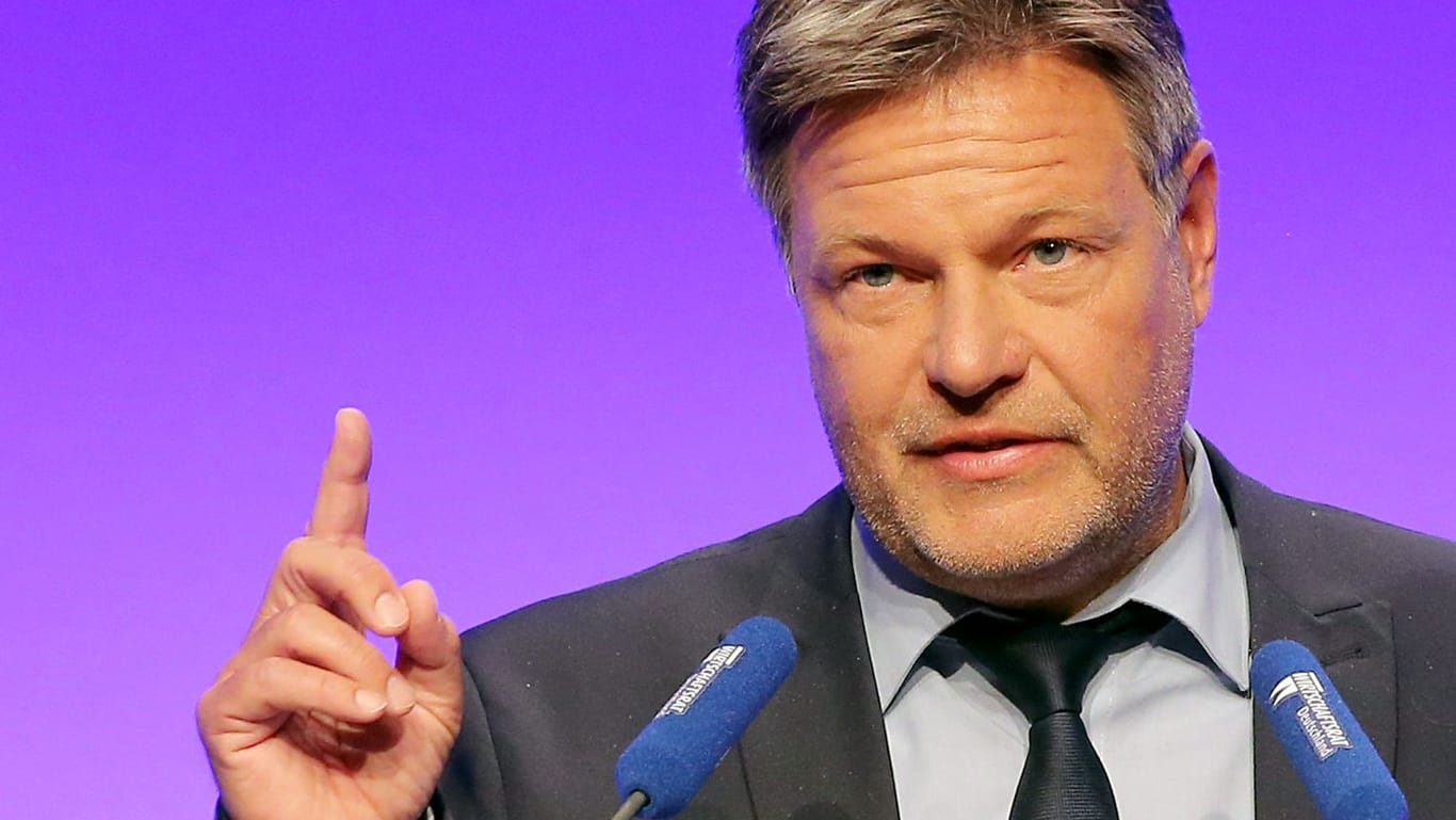 Robert Habeck (Bündnis 90/Die Grünen): Der Bundesminister für Wirtschaft und Klimaschutz wirft der FDP «Wortbruch» bei Heizungsgesetz vor.