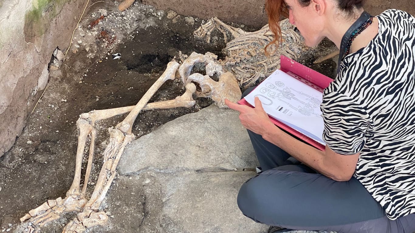Drei Skelette in versunkener Römer-Stadt Pompeji entdeckt