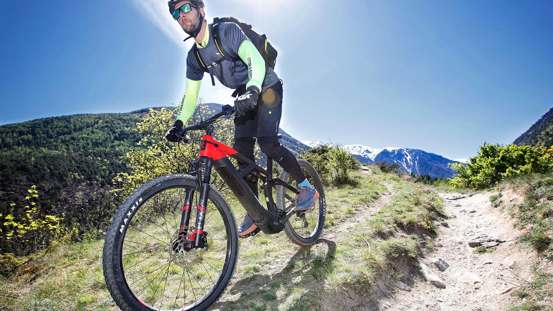 Gute Ergebnisse: Der ADAC hat acht vollgefederte E-Mountainbikes getestet. Billig sind die Modelle allerdings nicht.