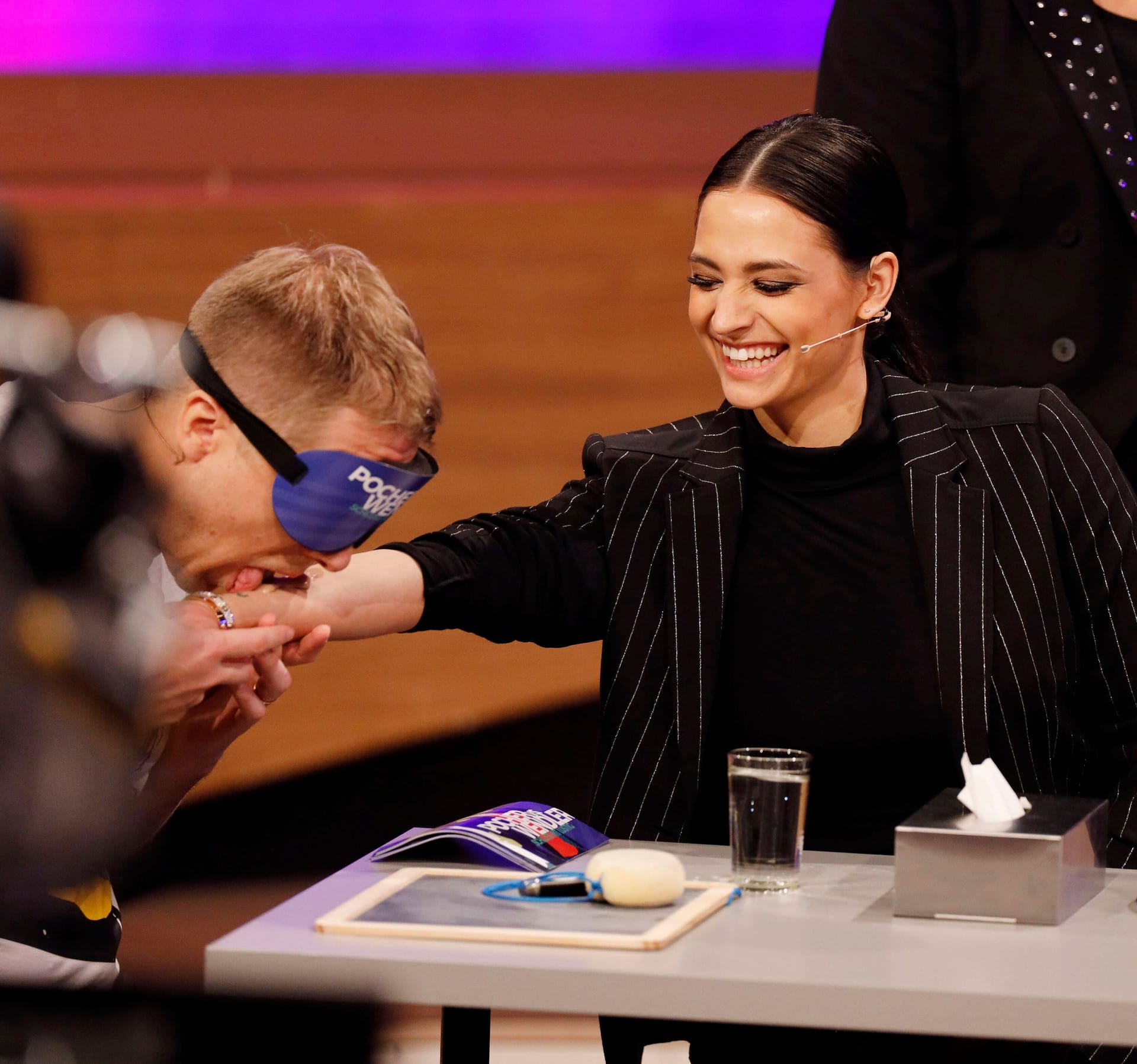 Amira mit Ehemann Oliver Pocher bei "Pocher vs. Wendler": Die Spielshow auf RTL war der Startschuss ihrer eigenen TV-Karriere.