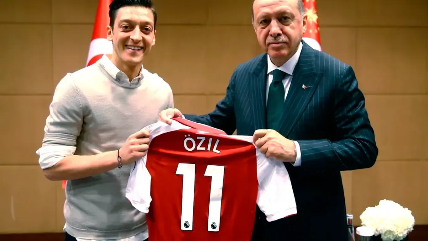 Özil und Recep Tayyip Erdoğan: Das Foto aus dem Jahr 2018.