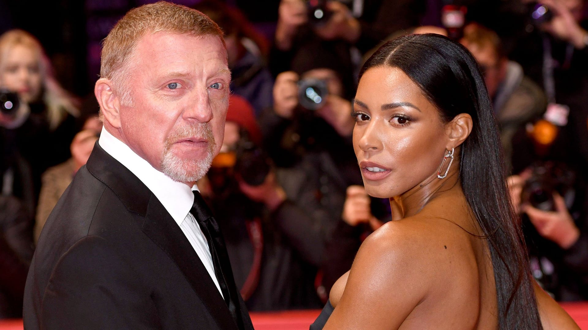 Boris Becker mit Partnerin Lilian de Carvalho Monteiro: Das Paar scheint sich auf roten Teppichen wohlzufühlen.