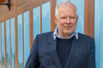 Axel Milberg: "Tatort"-Fans kennen ihn als Kieler Kommissar Borowski.
