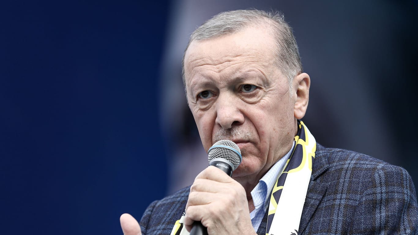 Recep Tayyip Erdoğan im Wahlkampf in der Türkei: Der türkische Präsident setzt auch auf Wählerstimmen aus Deutschland.