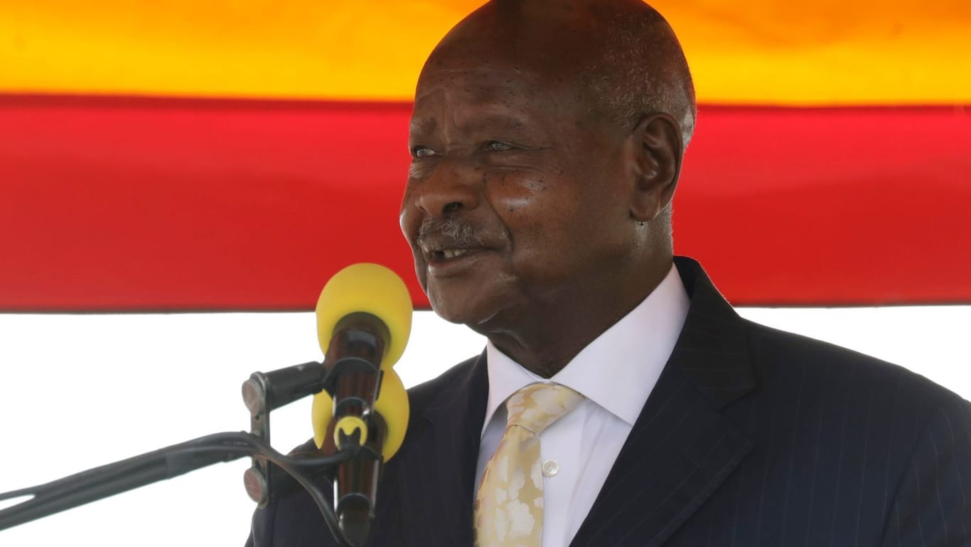 Yoweri Museveni: Der Präsident von Uganda hat ein umstrittenes Gesetz unterzeichnet.