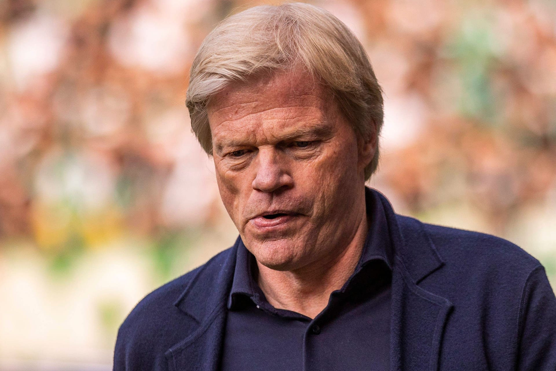 Unter Druck: Bayern-Vorstandschef Oliver Kahn muss sich immer wieder erklären.