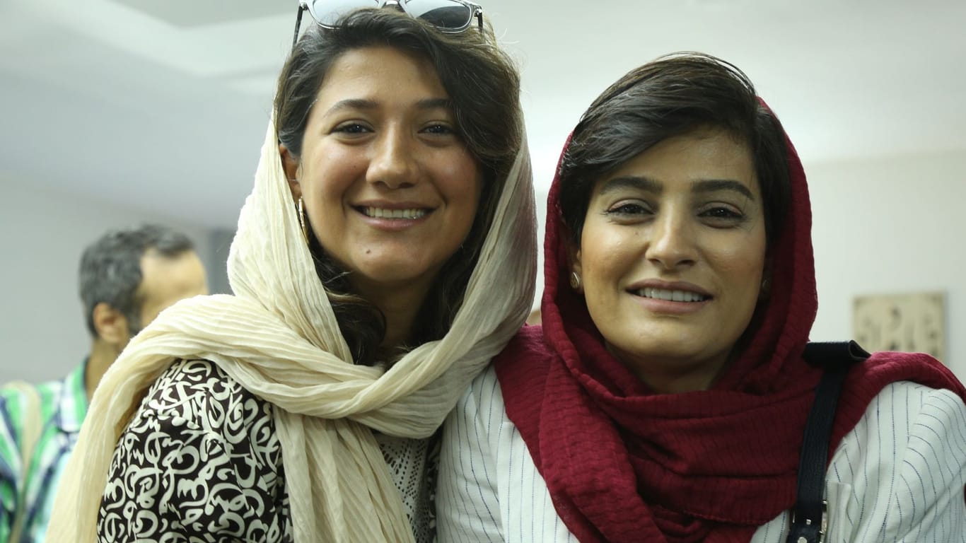 Nilufar Hamedi (l) und Elaheh Mohammadi: Die beiden Journalistinnen wurden im September 2022 verhaftet.