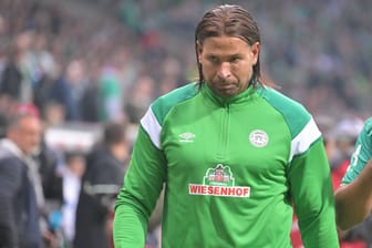 Tim Wiese beim Abschiedsspiel von Claudio Pizarro im September 2022: Der Ex-Profi steht aktuell in der Kritik.