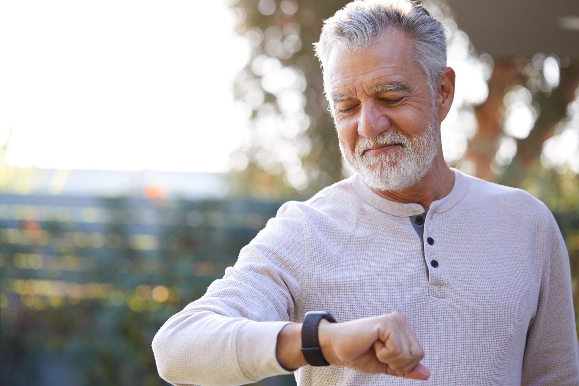 Auf Ihrer Apple Watch können Sie Mitteilungen des beliebten Messengers empfangen.