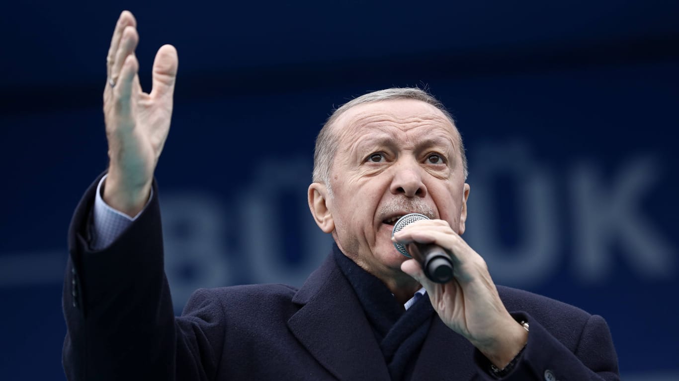 Recep Tayyip Erdoğan bei einem Wahlkampfauftritt in Ankara: Der türkische Präsident liegt in den Umfragen deutlich zurück.