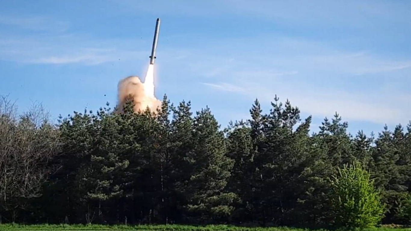 Rakete aus dem russischen Iskander-System (Archivbild): Russland soll in der Lage sein, Raketen nachzuproduzieren.