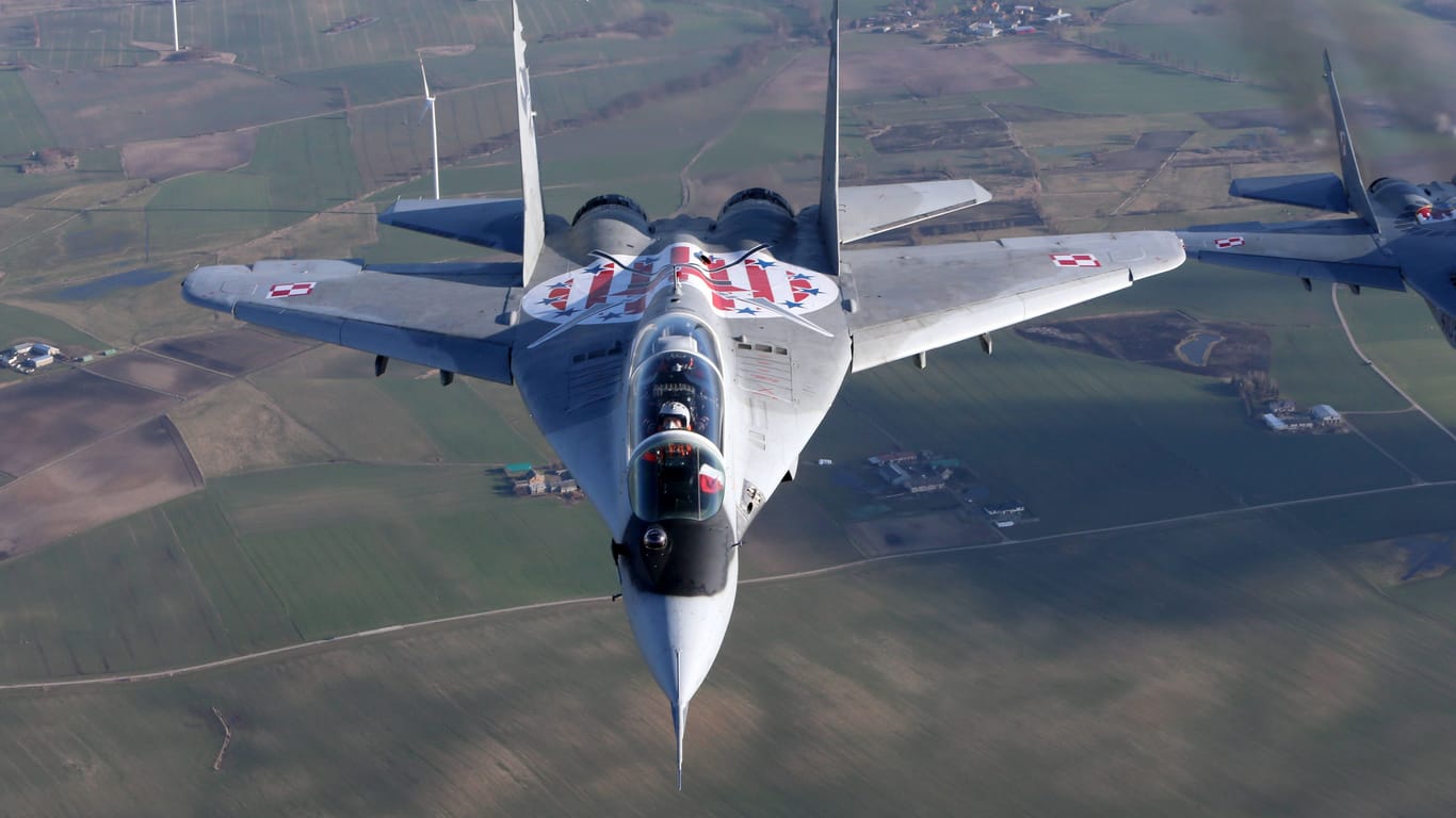 Zwei Kampfflugzeuge vom Typ MiG-29 Fulcrum der polnischen Luftwaffe (Archivbild): Auch Polen ist am Manöver beteiligt.