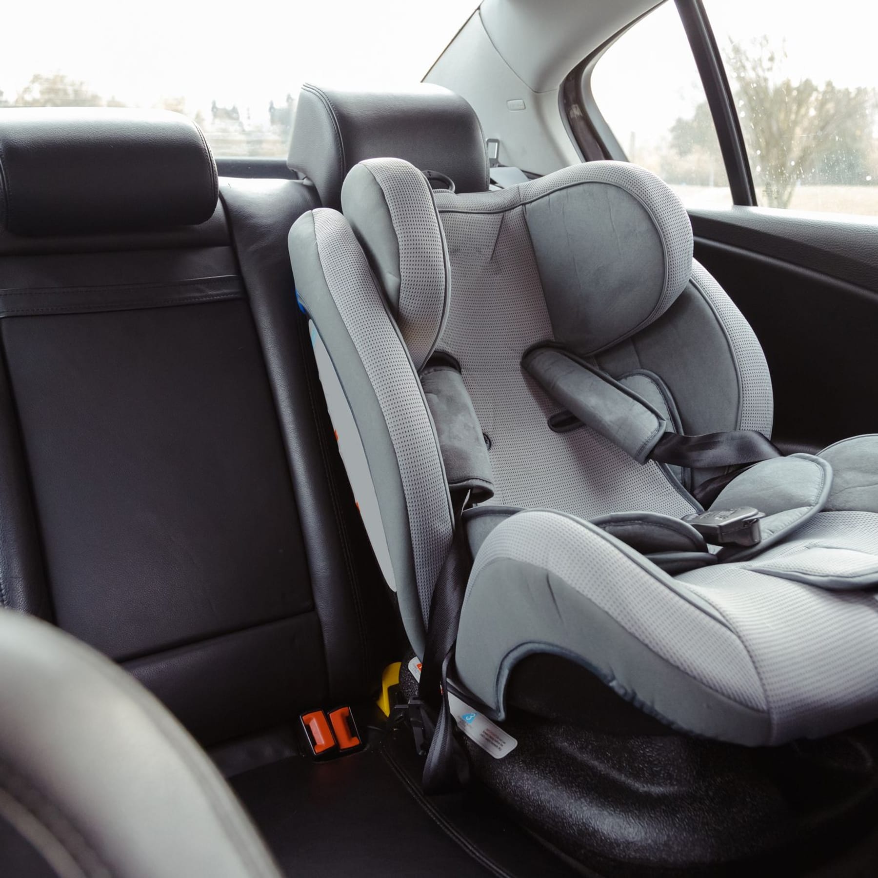 Im ADAC Test: die besten Babyschalen fürs Auto