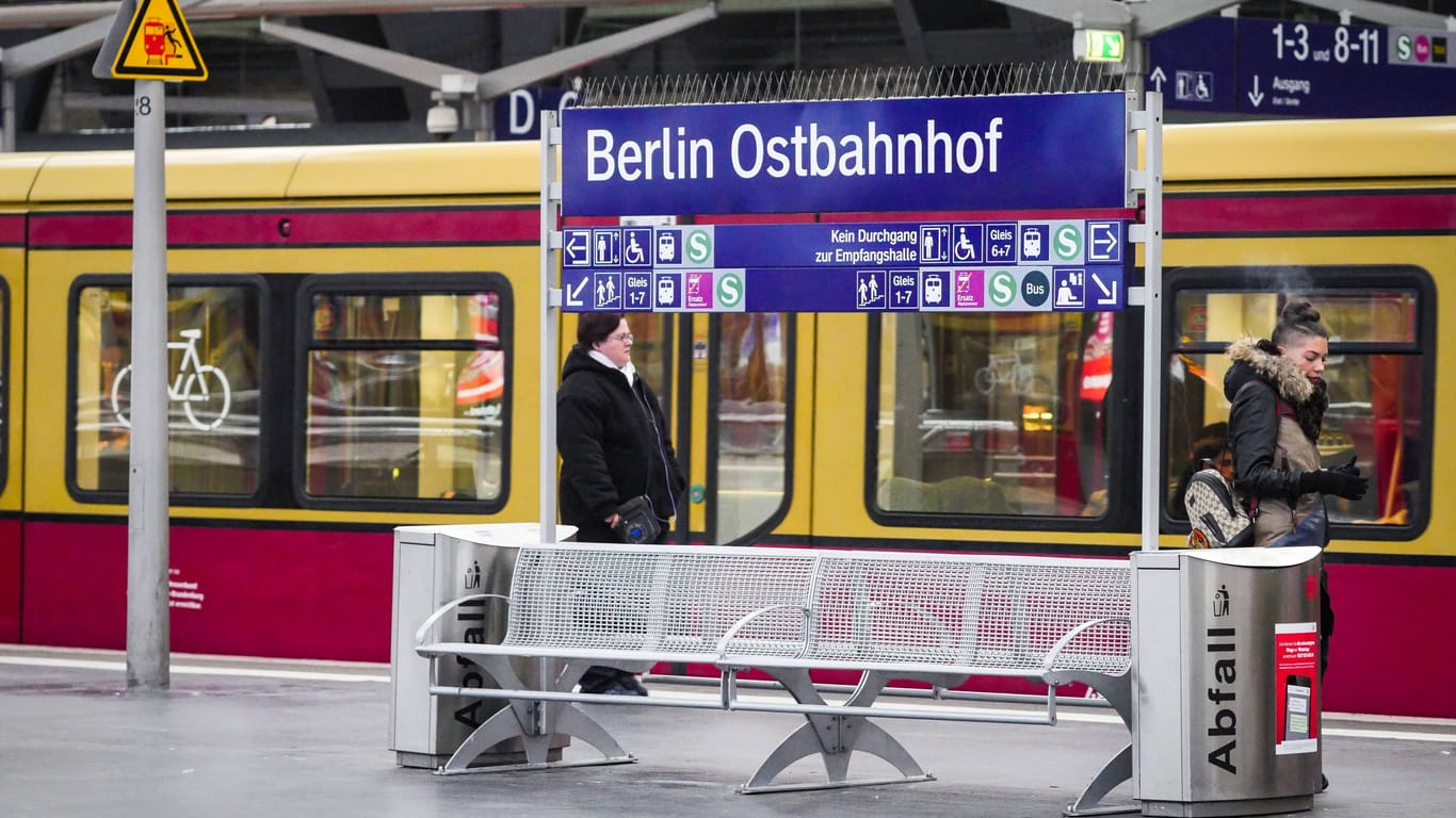 Eine S-Bahn am Ostbahnhof (Archivbild): Hier kommt es am Donnerstag zu großen Einschränkungen.