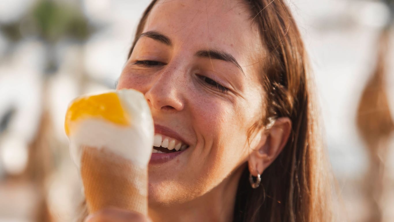 Eis essen: In diesem Sommer erreichen die Eispreise ein neues Rekordhoch.