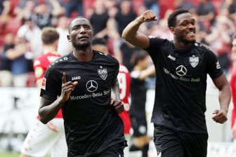 Jubel beim VfB Stuttgart: In Mainz gelang der wichtige Befreiungsschlag.
