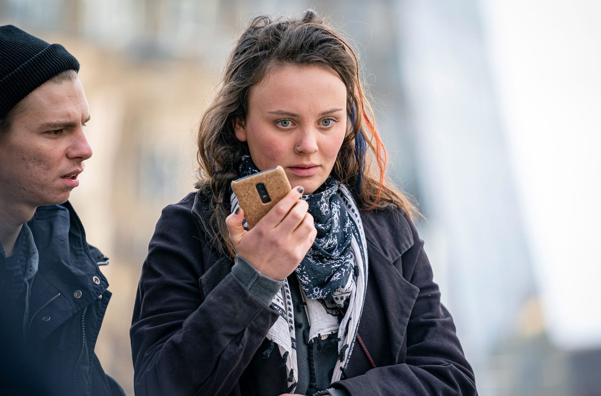 Benno (Aniol Kirberg) und Zoe (Caroline Cousin) stehen im Zentrum der Geschichte.